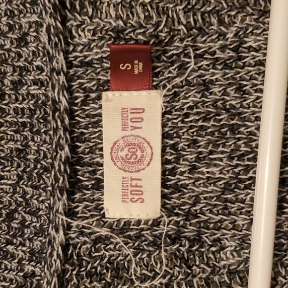 So Cardigan Black & White Small with Pockets - Picture 2 of 3